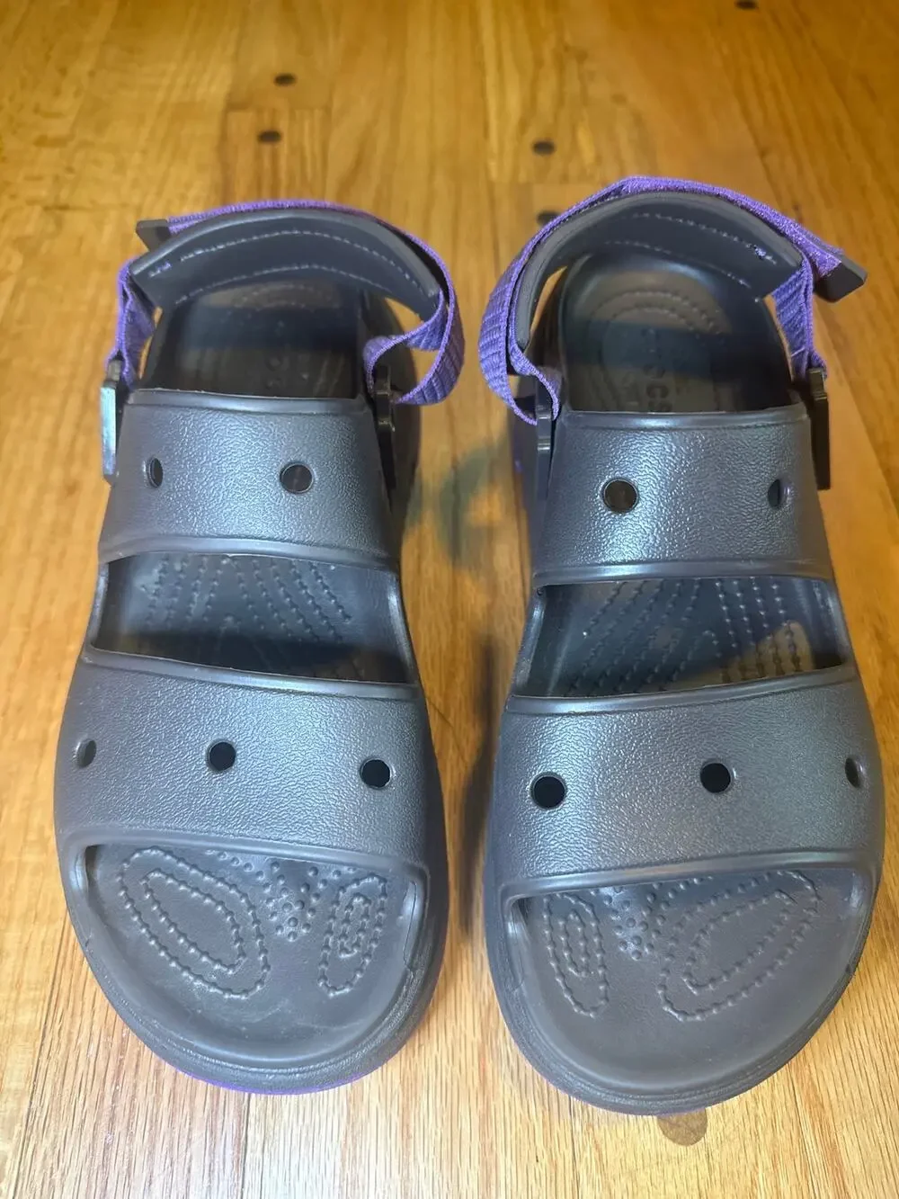 Crocs Sport Sandals Mens 7 Womens 9 Black Purple Adjustable Strap M7 W9